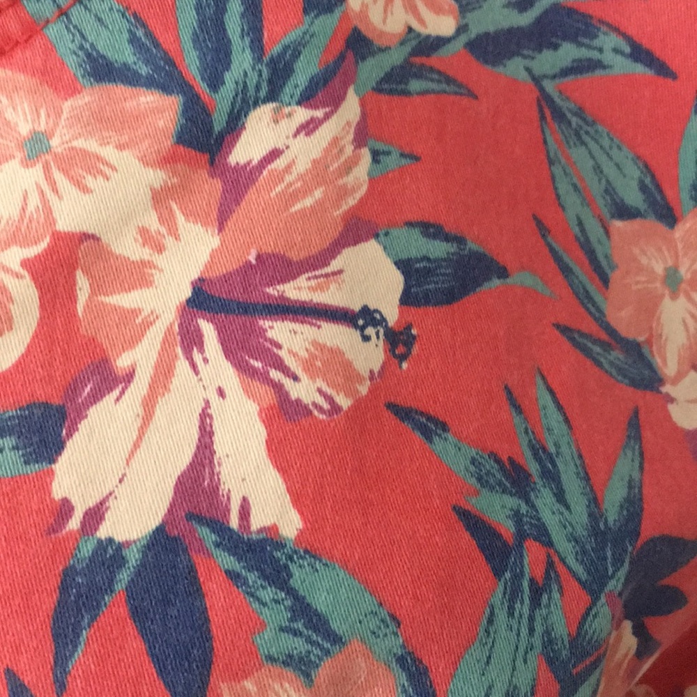 HOLLISTER SHORTS - Picture 2 of 4